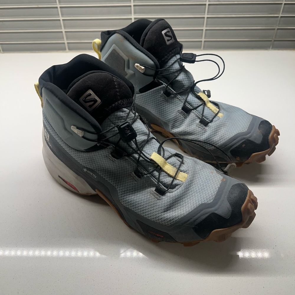 Salomon Cross Hike Mid GTX Women’s hiking boots